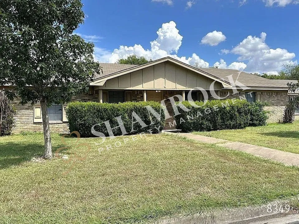 316 Crockett Ln