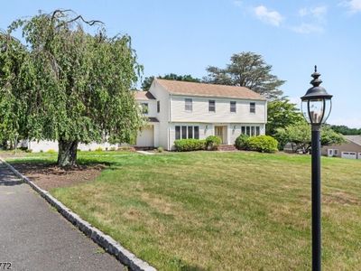 8 Patriot Rd, Gladstone, NJ, 07934