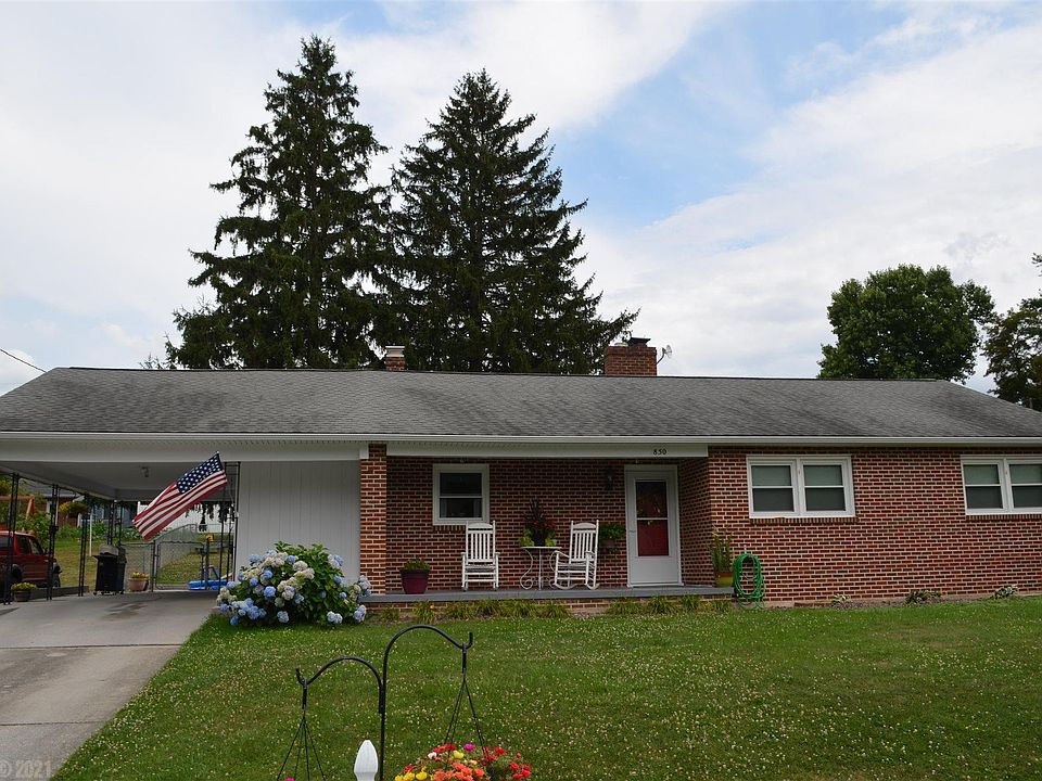 1st image of 850 2nd St SW