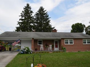 850 2nd St SW, Christiansburg, VA 24073