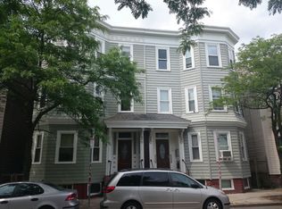 690 E 6th St, South Boston, MA 02127
