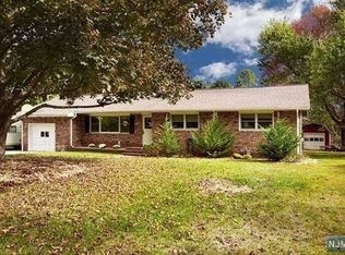 3 Philips Mnr, Towaco, NJ 07082