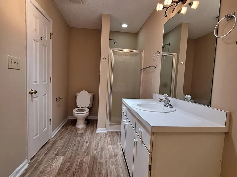 3445 Westgate Dr — Photo 12