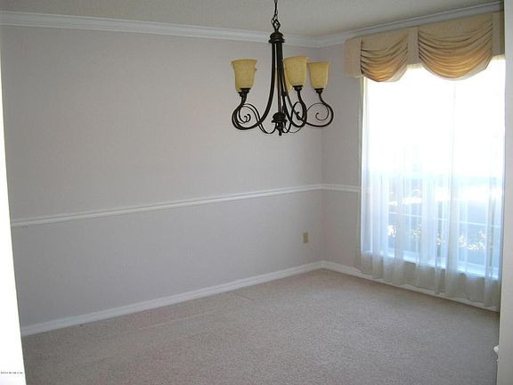 CASTILLE FORMAL DINING