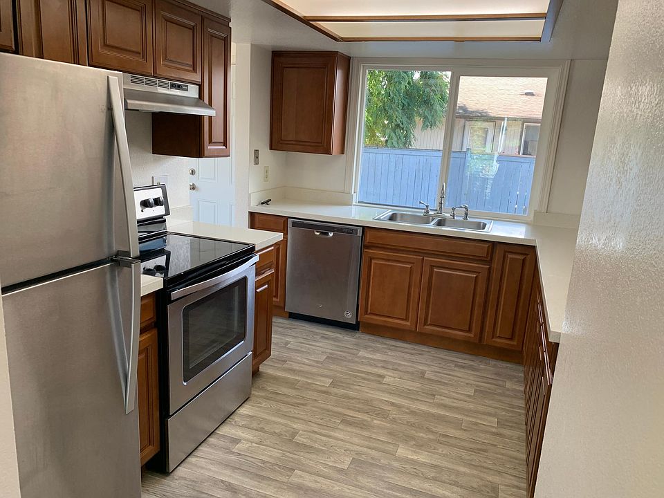 1st image of 808 26th St NE #810