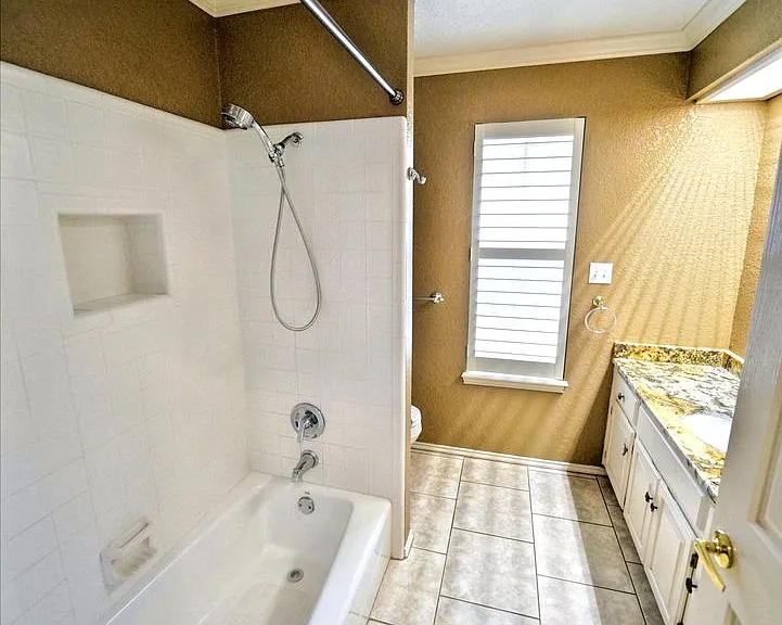 1508 Mount Laurel — Photo 41