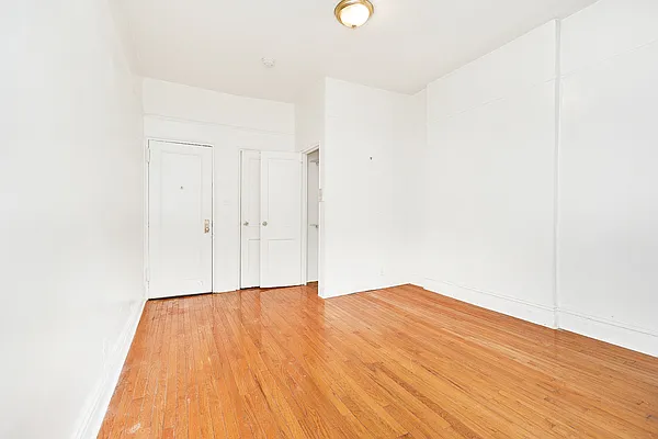 Rented by Bohemia Realty Group | media 7
