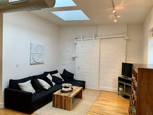 Rented by United American Land | media 9