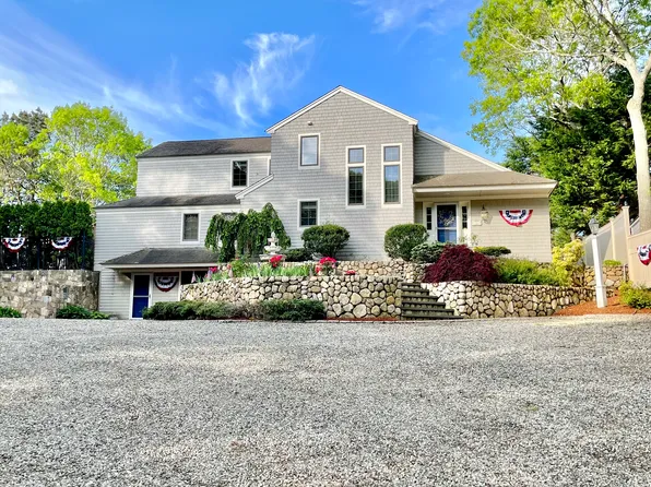2 Troon Pl, Mashpee, MA 02649