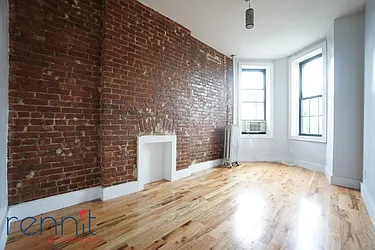 Rented by Rennit Inc.