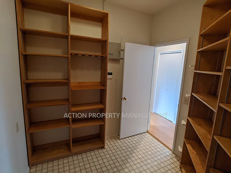 251 Old Schoolhouse Rd — Photo 33