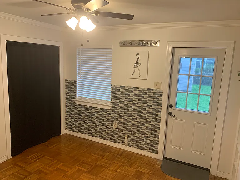 724 Green Acres Rd — Photo 18