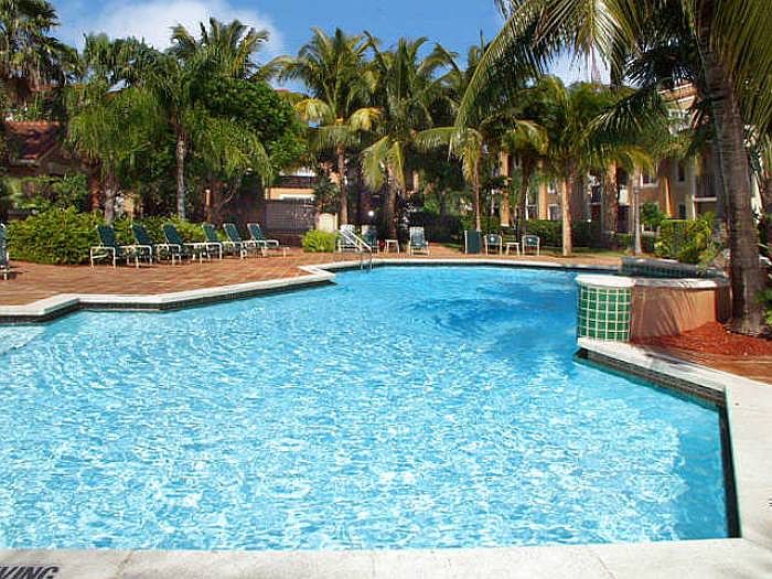 1st image of 170 Bonaventure Blvd APT 202