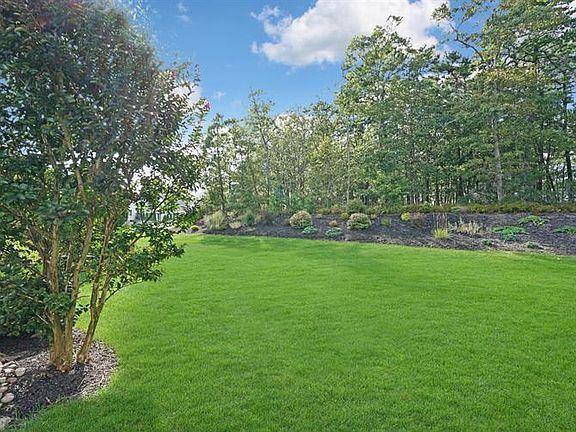 4th image of 20 Harvey Cedar Way