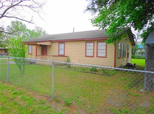 1601 Marshall St, Kaufman, TX 75142