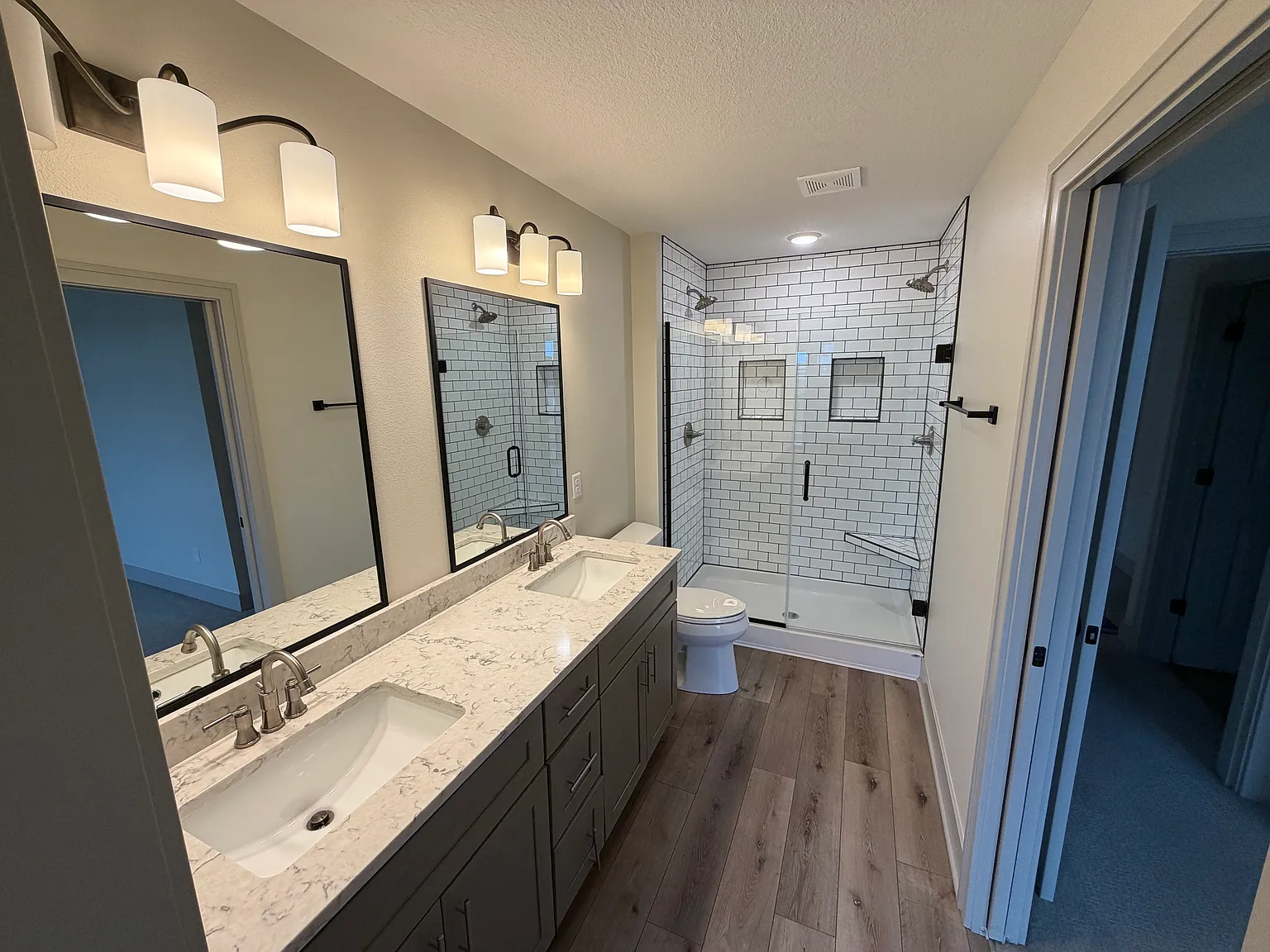 6460 Galleria Dr — Photo 4