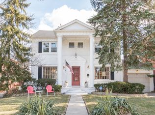 9319 S Longwood Dr, Chicago, IL