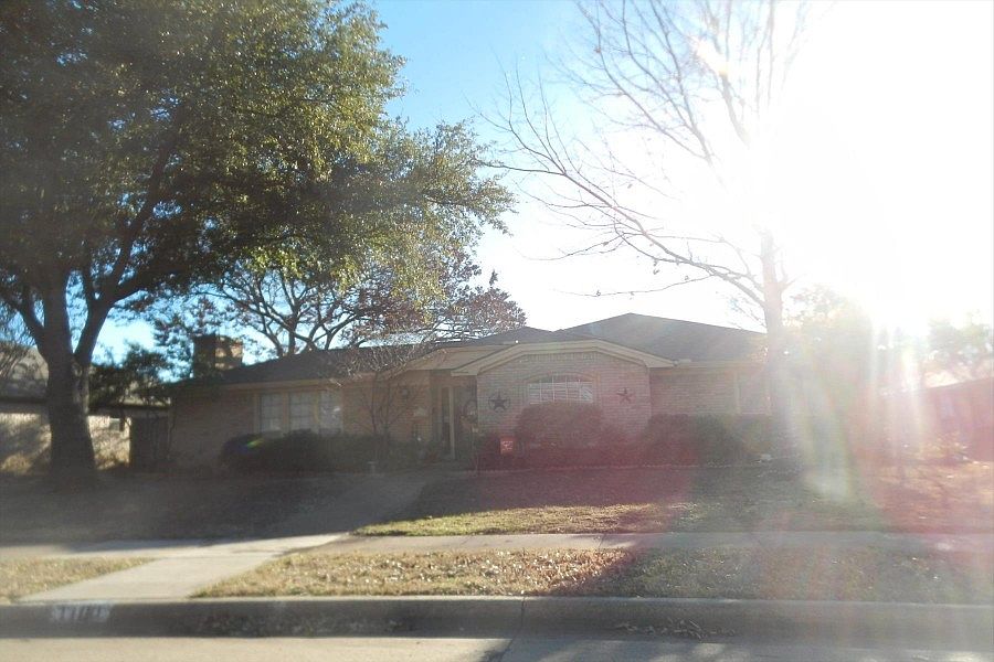 1st image of 1100 E Berkeley Dr