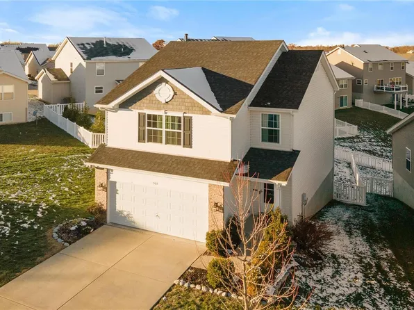 503 Pecan Bluffs Ct, Wentzville, MO 63385