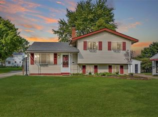 6700 Tamarind Dr, Bedford Heights, OH