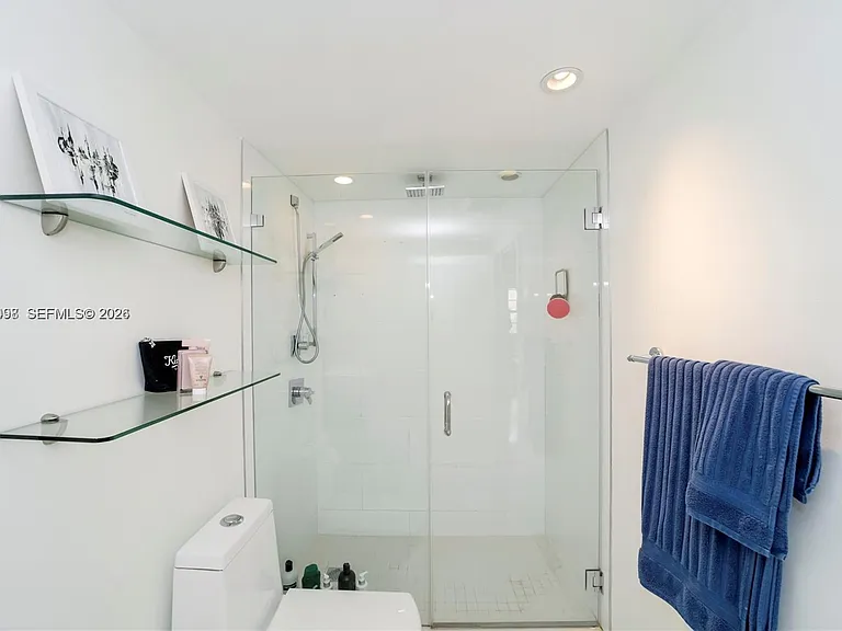 100 Lincoln Rd #605 — Photo 10
