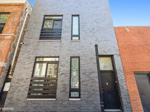 2541 W Chicago Ave APT 2R, Chicago, IL 60622