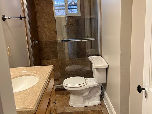 5th image of 1219-1221 Forsythe Ave #1219