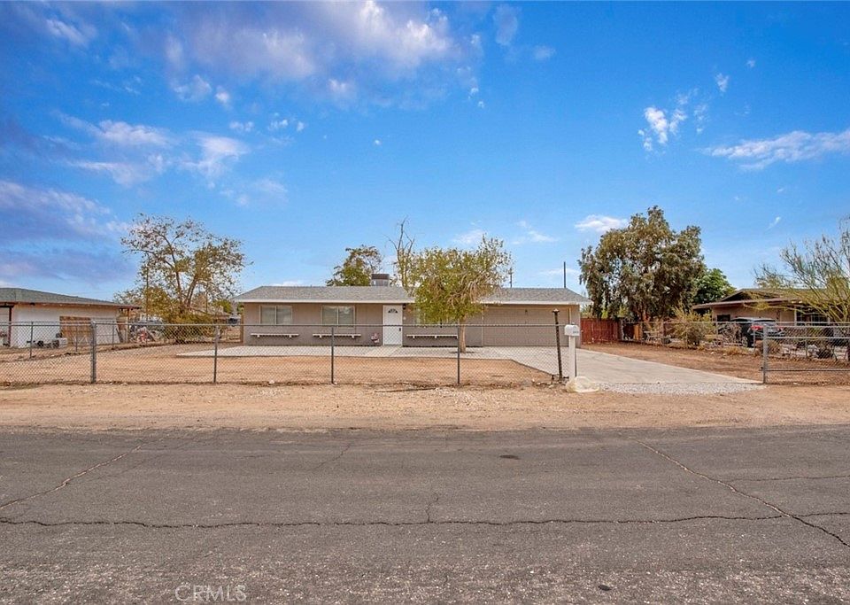 13415 Yakima Rd, Apple Valley, CA 92308 Zillow