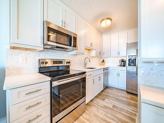 5th image of 935 Ocean Ave APT 605