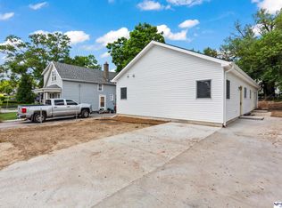 3026 Hamilton Plz, Omaha, NE 68131
