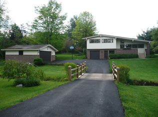4897 Rutherford Rd, Powell, OH 43065