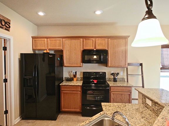 5th image of 15468 Rosestone Dr
