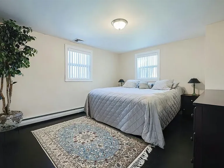 44 S Bedford St — Photo 18