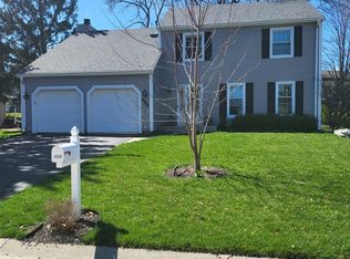 4908 Carriage Dr, Gurnee, IL 60031