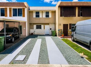 1720 W 75th St, Hialeah, FL 33014