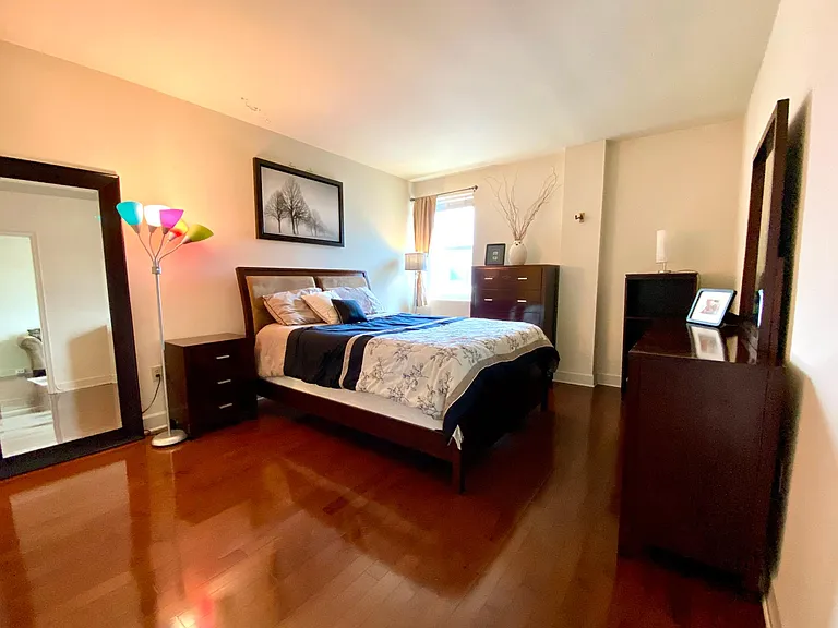 1205 Saint Charles Ave #1313 — Photo 4