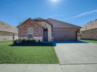10908 Summer Rain Blvd, Aubrey, TX 76227