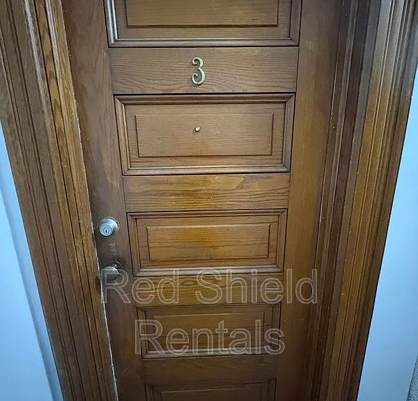 410 W Forest Ave #3 — Photo 3