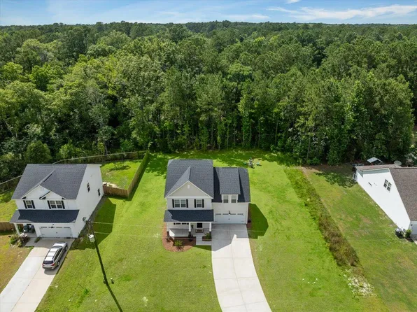 110 Cooper Dr, Summerville, SC 29483