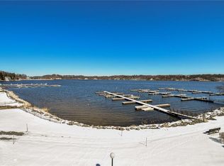 471 Bay Village Dr, Rochester, NY 14609