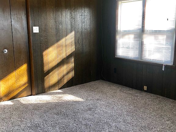 3rd image of 919 Conway Ave