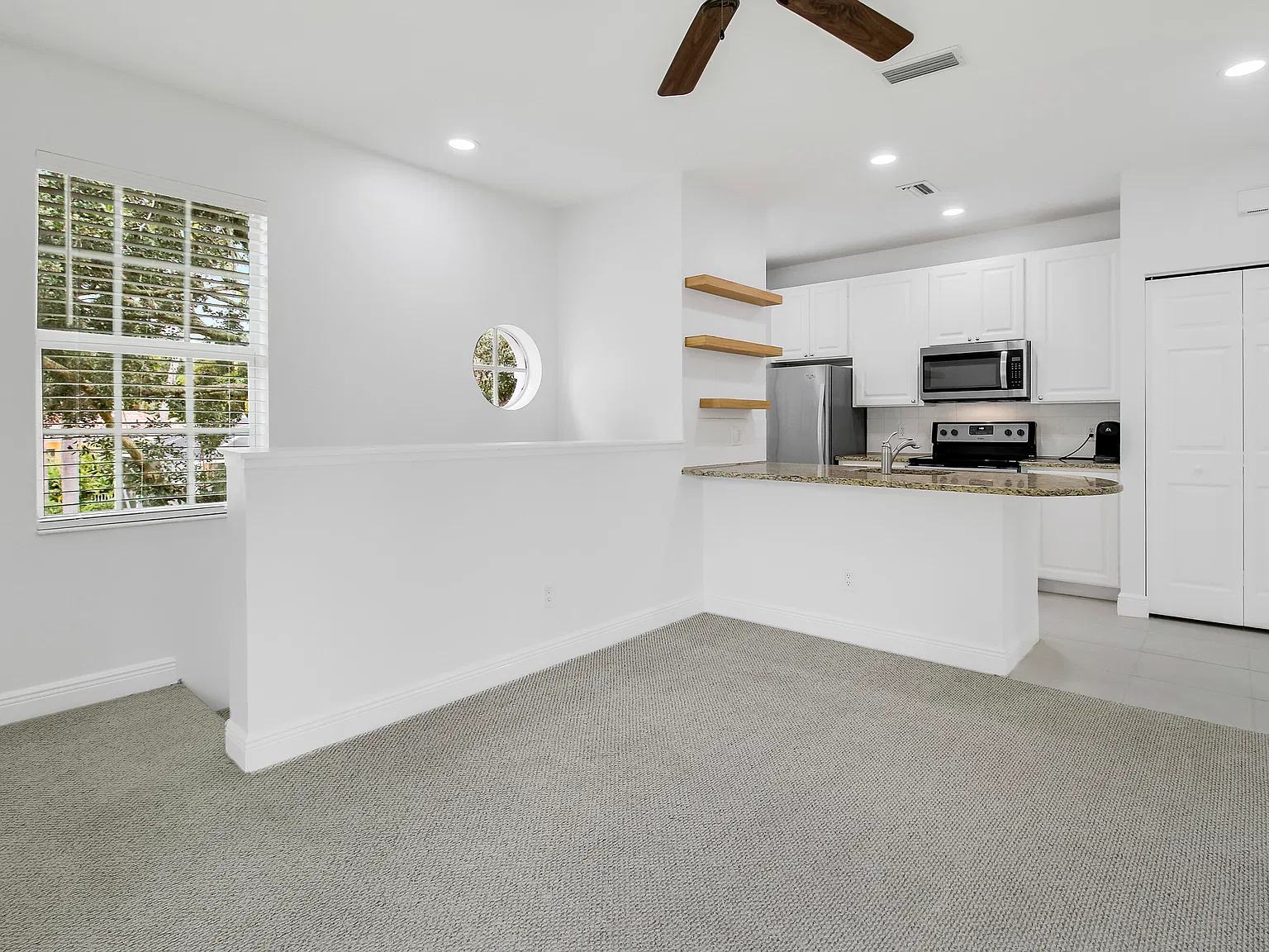 1 bed, 1.0 bath, 572 sqft, $2,250 — Photo 1