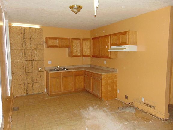 5th image of 1439 Marlowe Ave