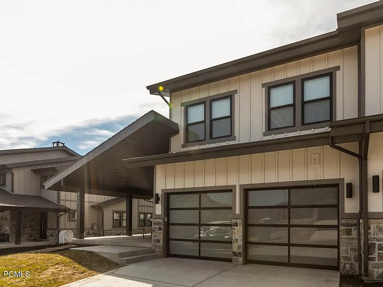 969 W Eland Cir #87 — Photo 4