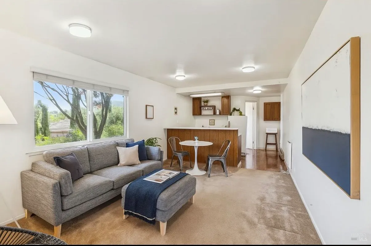 1 bed, 800 sqft, $1,850 — Photo 2