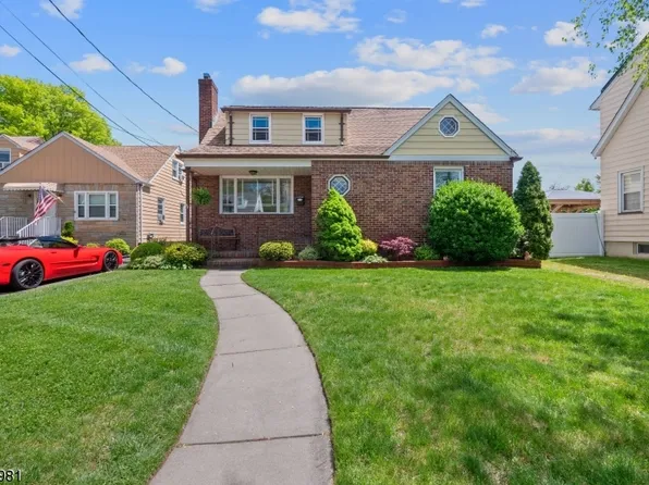 48 Kearney St, Lyndhurst Twp., NJ 07071