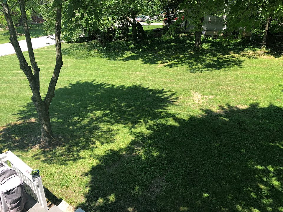 2nd image of 952 Long Branch Rd