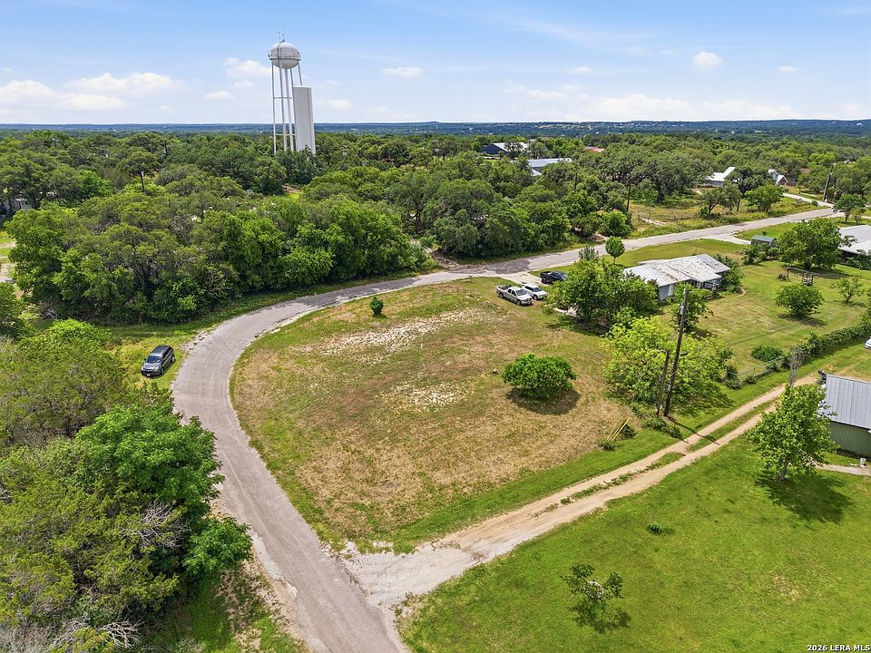 1st image of 1429 GREENLAWN PKWY LOT 1&PT2