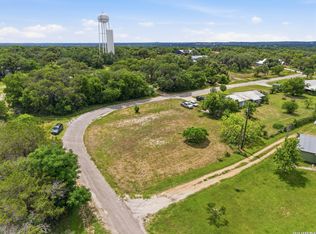 1429 Greenlawn Pkwy, Blanco, TX 78606