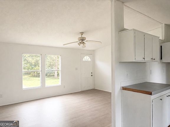 2nd image of 5439 Setter Dr
